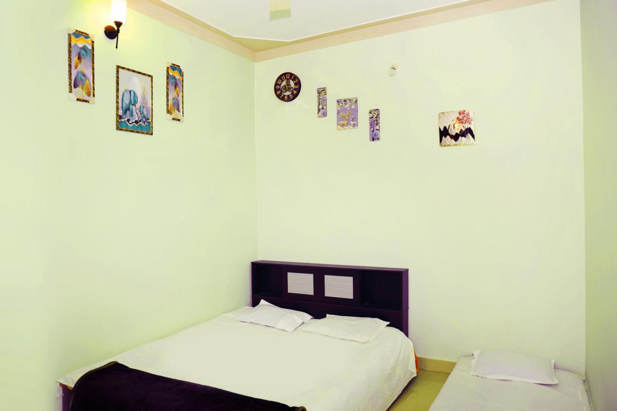 Shree Vinayak Guest House Ujjain Exteriör bild
